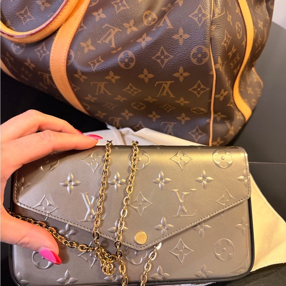 Louis Vuitton Gray Monogram Women's Bag - Picture 8 of 9